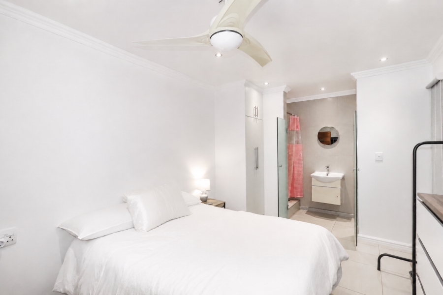 0 Bedroom Property for Sale in Sea Point Western Cape